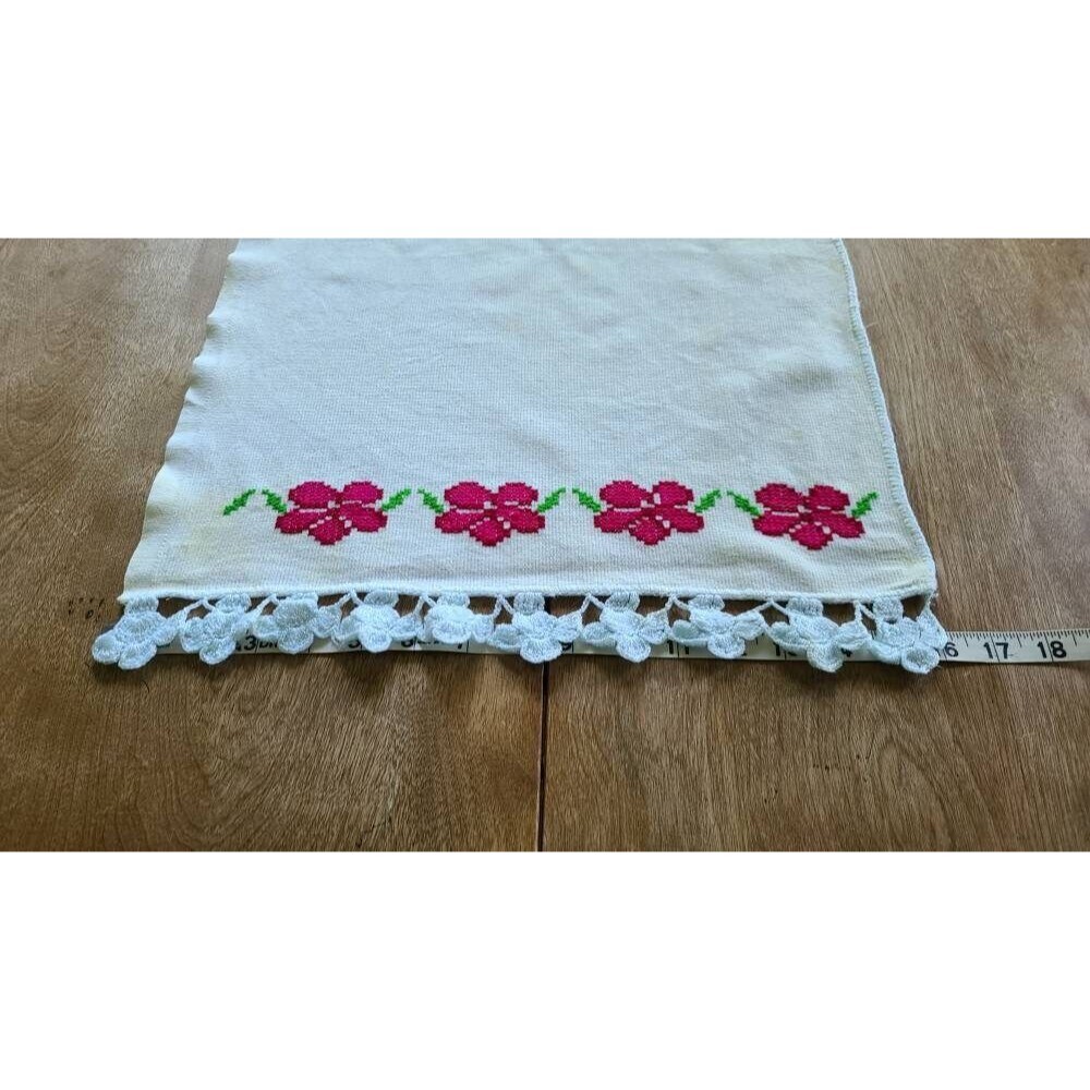 Embroidered Table Topper - Picture 3 of 10
